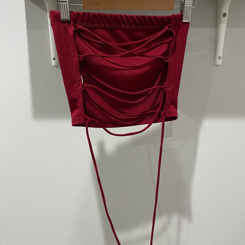 Backless tube top